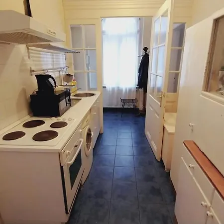 For Long-term, Budget! Szondi Apartment